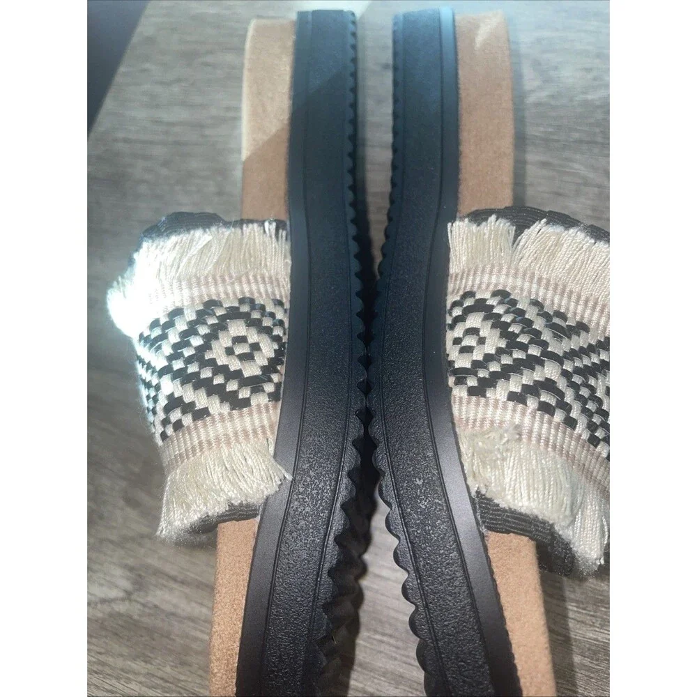 Bernie Mev Women’s Slip On Woven US 7 Size 37 NWOB